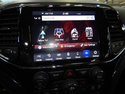 Used 2021 Jeep Grand Cherokee SRT image 31