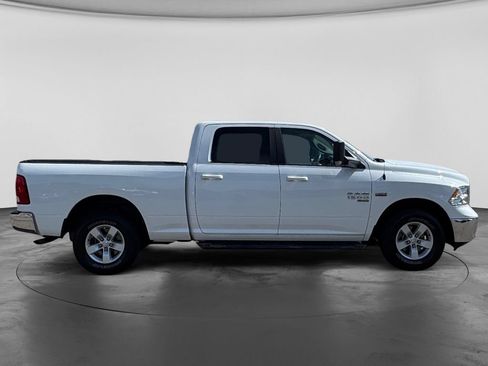 Used 2019 RAM 1500 Classic SLT AWD/4WD image 11
