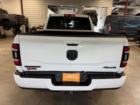 Certified 2024 RAM 2500 Big Horn w/ Night Edition AWD/4WD image 28