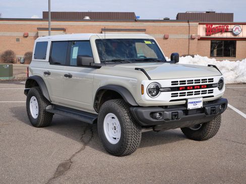 New 2026 Ford Bronco Heritage Edition image 5