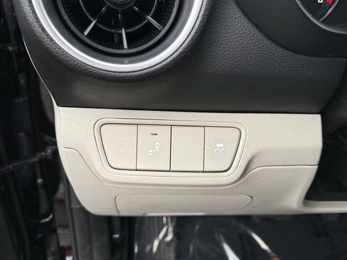 Used 2023 Kia Forte LXS w/ LXS Technology Package image 16