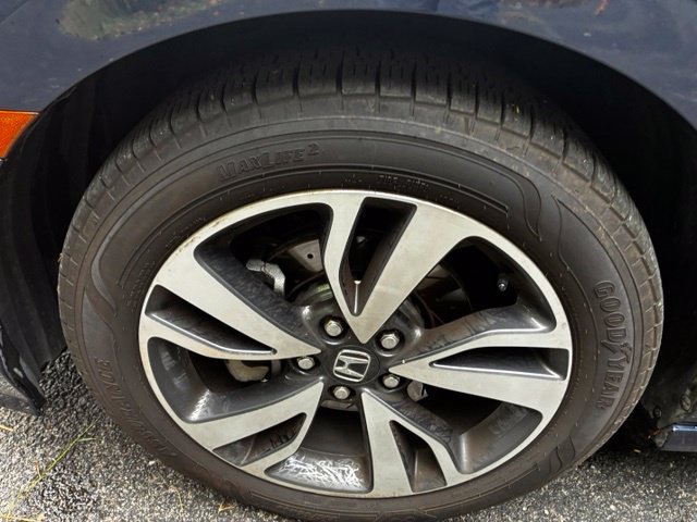 Used 2021 Honda Odyssey Touring image 25