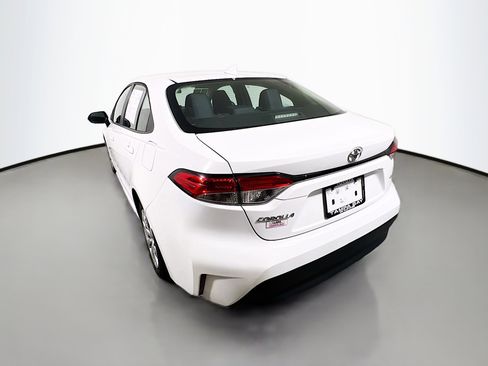 Used 2024 Toyota Corolla LE image 8