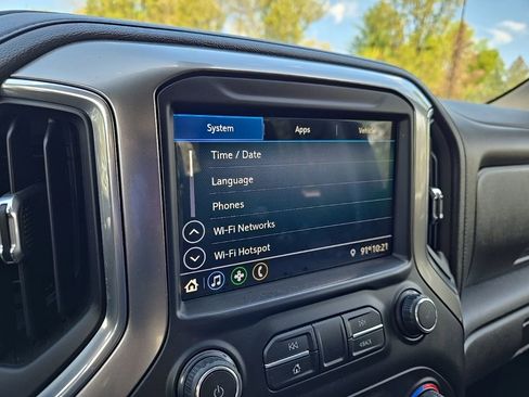 Used 2019 Chevrolet Silverado 1500 LT Trail Boss w/ Convenience Package AWD/4WD image 29