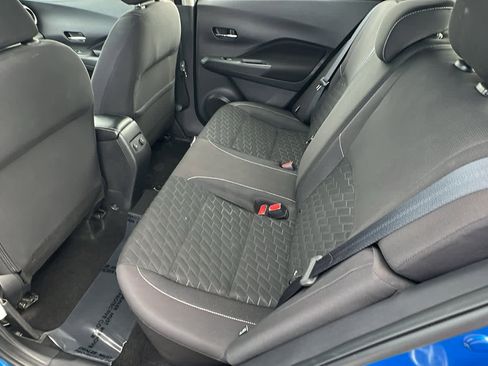 Used 2021 Nissan Kicks SV image 24