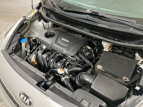 Used 2016 Kia Rio SX image 18
