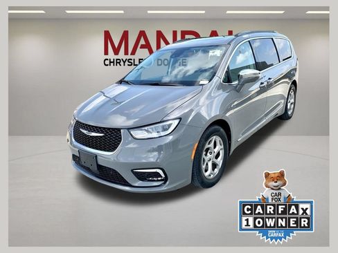 Used 2022 Chrysler Pacifica Limited FWD image 1