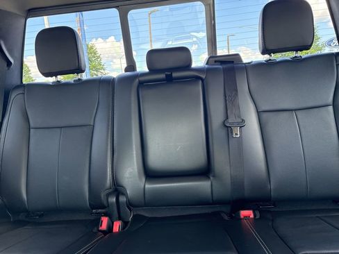 Used 2018 Ford F150 Lariat w/ Equipment Group 502A Luxury AWD/4WD image 11