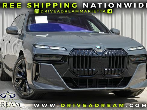 Used 2023 BMW 760i xDrive w/ Executive Package AWD/4WD image 2