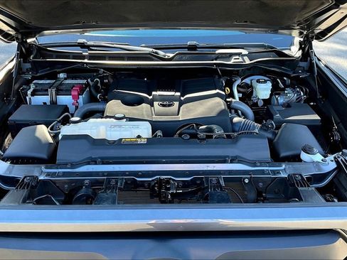 Used 2024 Toyota Tundra SR5 AWD/4WD image 33