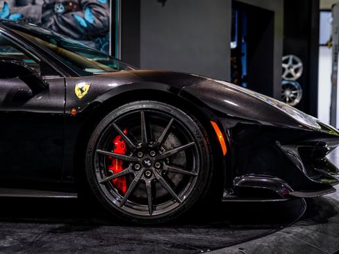 Used 2020 Ferrari 488 Pista Coupe image 12