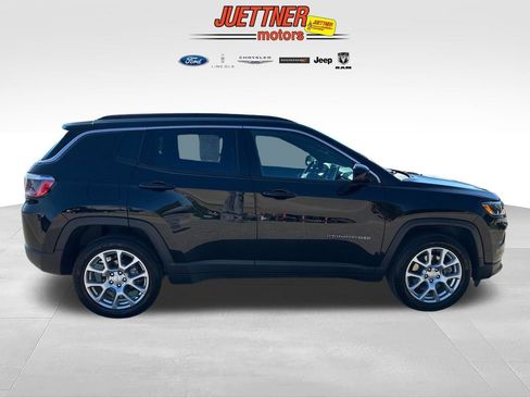 Used 2023 Jeep Compass Latitude AWD/4WD image 6