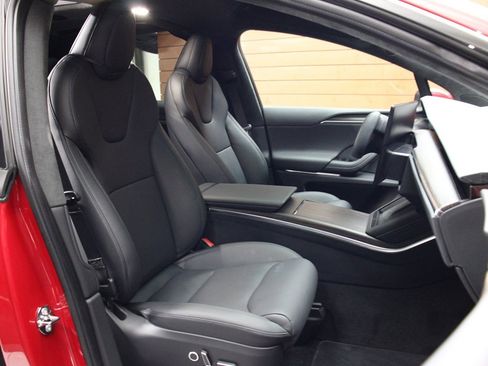 Used 2023 Tesla Model X image 27