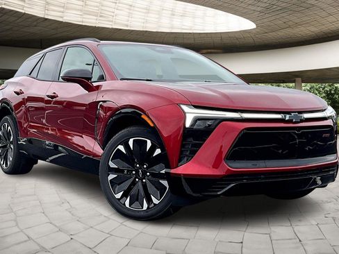 New 2025 Chevrolet Blazer EV RS image 2