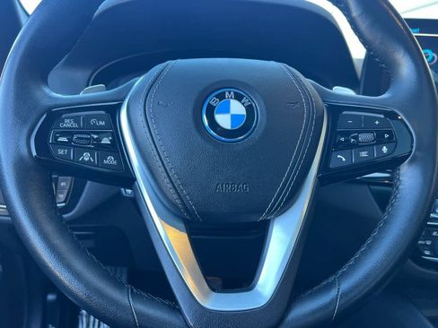 Used 2023 BMW 530e image 29