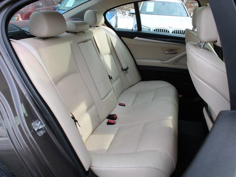 Used 2011 BMW 535i xDrive Sedan image 29
