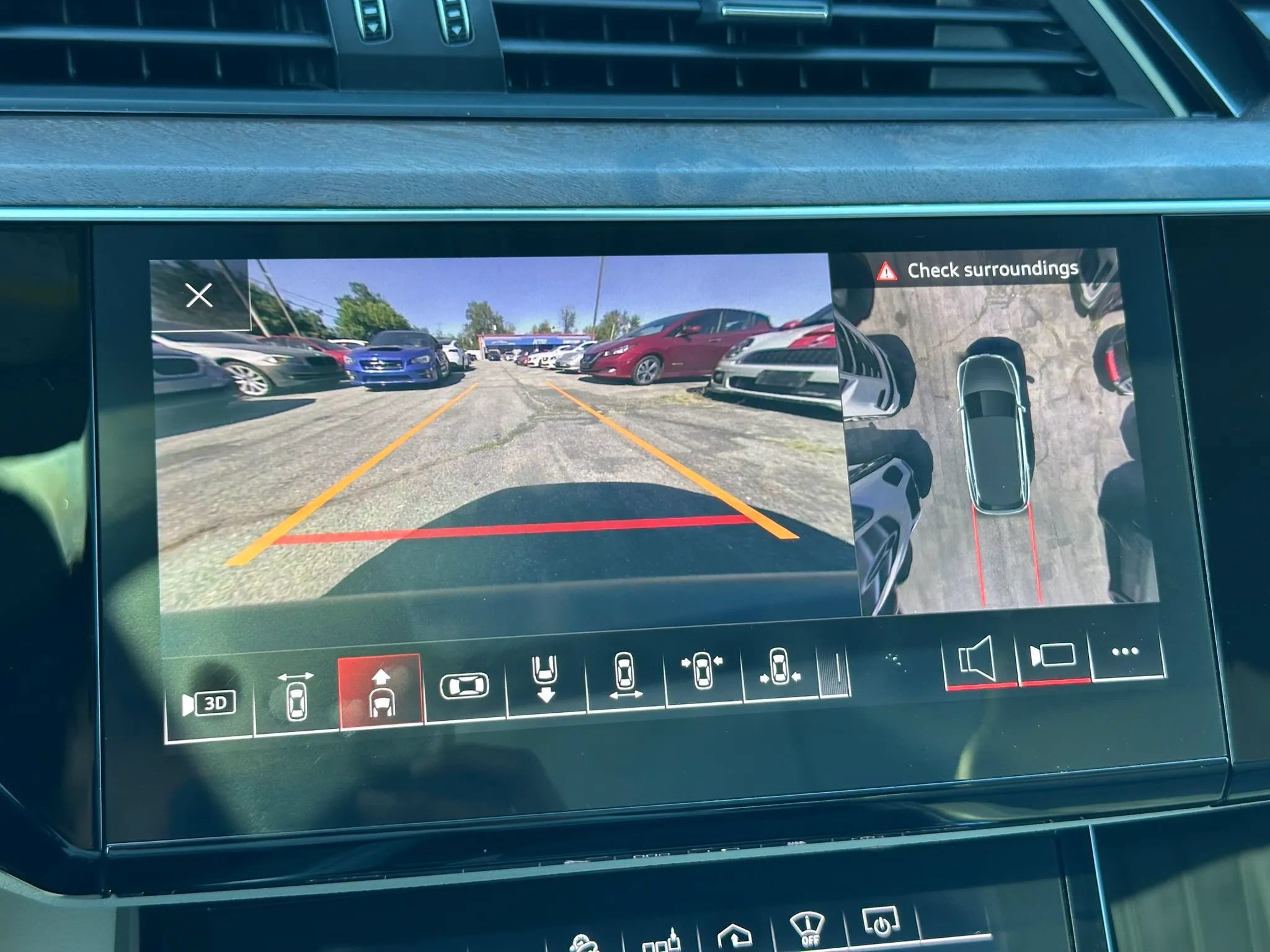 Used 2019 Audi e-tron Prestige AWD/4WD image 59
