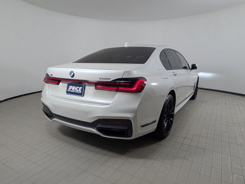 Used 2020 BMW 750i xDrive w/ Executive Package AWD/4WD image 9