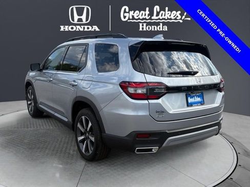 Certified 2023 Honda Pilot Touring image 6
