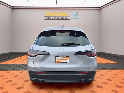 New 2026 Honda HR-V LX image 4