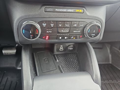 Used 2023 Ford Bronco Sport Outer Banks w/ Tech Package AWD/4WD image 28