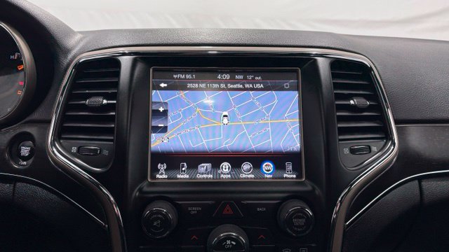 Used 2017 Jeep Grand Cherokee Limited AWD/4WD image 38