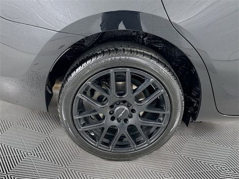 Used 2017 Toyota Corolla SE image 15