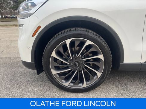 Used 2020 Lincoln Aviator Reserve w/ Equipment Group 202A image 31
