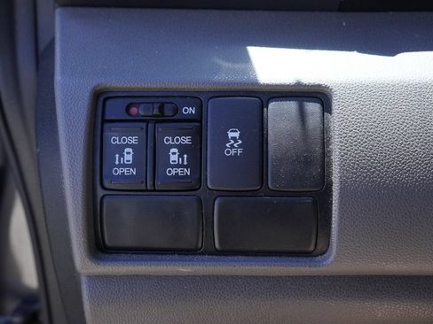 Used 2015 Honda Odyssey EX image 10