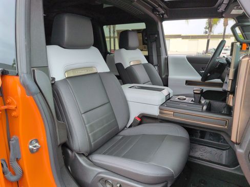 Used 2024 GMC Hummer EV 3X w/ Extreme Off-Road Package AWD/4WD image 32
