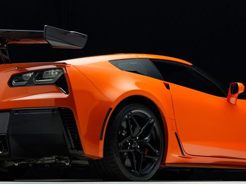 Used 2019 Chevrolet Corvette ZR1 image 16