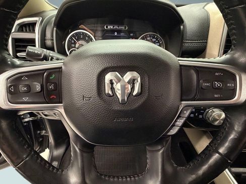 Used 2020 RAM 1500 Laramie AWD/4WD image 12