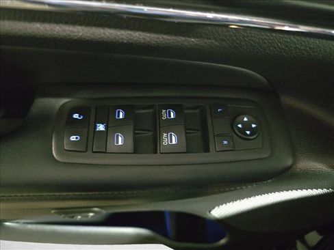 Used 2022 Jeep Grand Cherokee Limited AWD/4WD image 28