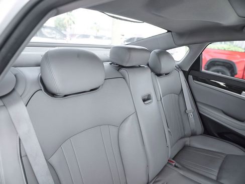 Used 2015 Hyundai Genesis 3.8 w/ Option Group 03 AWD/4WD image 41