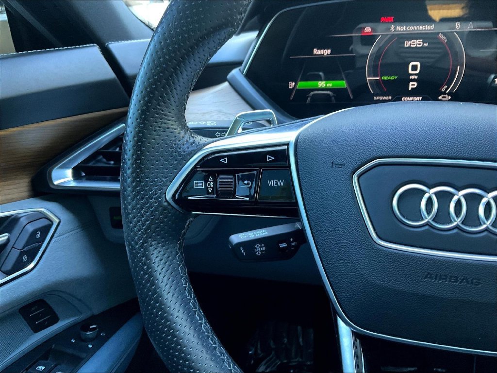 Used 2022 Audi e-tron GT Premium Plus AWD/4WD image 9