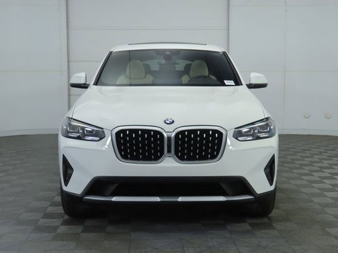 Certified 2025 BMW X4 xDrive30i image 2