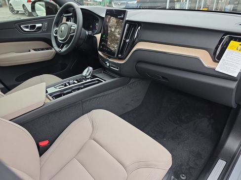 New 2026 Volvo XC60 B5 Plus w/ Protection Package Premier image 19