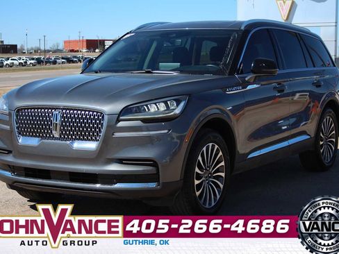 Used 2022 Lincoln Aviator AWD w/ Premium Package image 3