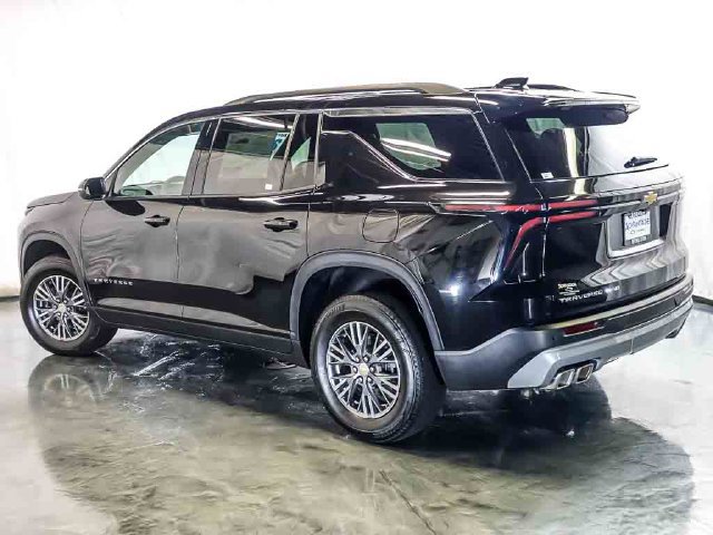 Certified 2026 Chevrolet Traverse LT AWD/4WD image 9