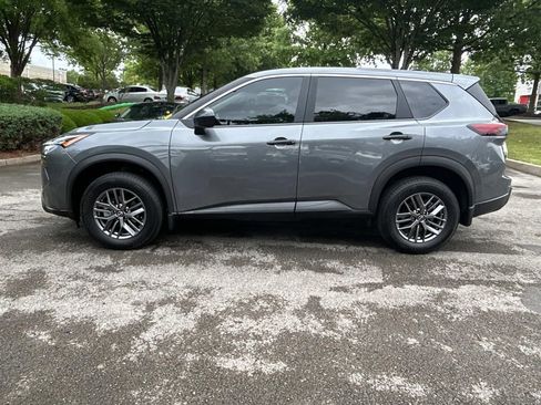 Certified 2025 Nissan Rogue S FWD image 4