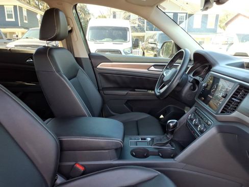Used 2021 Volkswagen Atlas SE FWD image 11