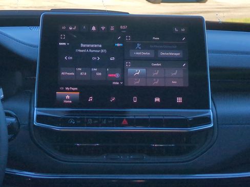 Certified 2025 Jeep Compass Latitude w/ Convenience Group image 17