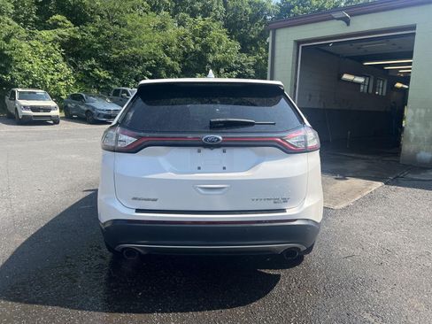 Used 2017 Ford Edge Titanium w/ Equipment Group 301A AWD/4WD image 4