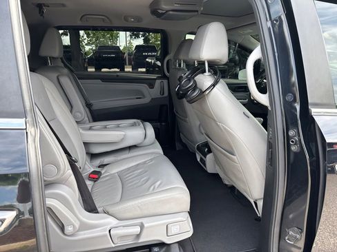 Used 2018 Honda Odyssey EX-L image 17