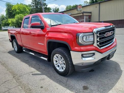 Used 2016 GMC Sierra 1500 SLE w/ SLE Value Package AWD/4WD image 3