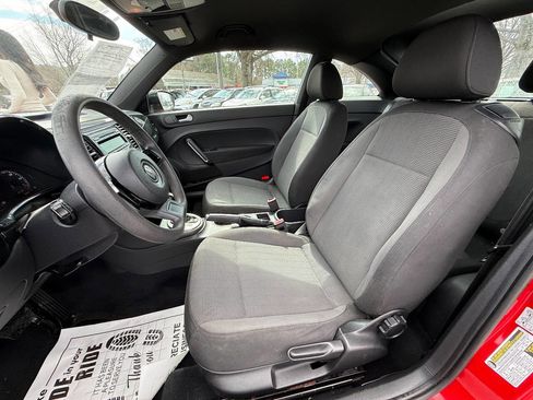 Used 2012 Volkswagen Beetle 2.5 FWD image 13