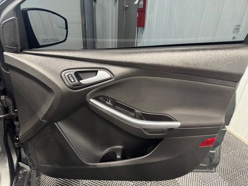 Used 2017 Ford Focus ST w/ Equipment Group 401A image 16