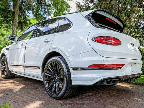 Used 2023 Bentley Bentayga Speed AWD/4WD image 6