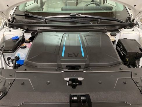 Used 2023 Hyundai Ioniq 5 SEL image 98