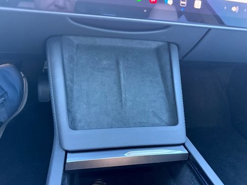 Used 2025 Tesla Model 3 Long Range image 24